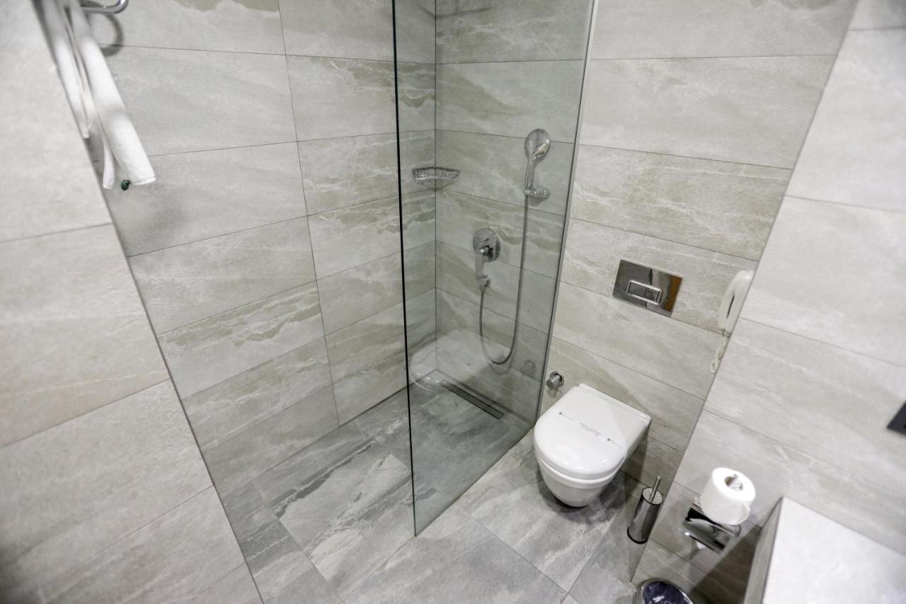 The Green Park Gaziantep Ngoại thất bức ảnh A shower cubicle