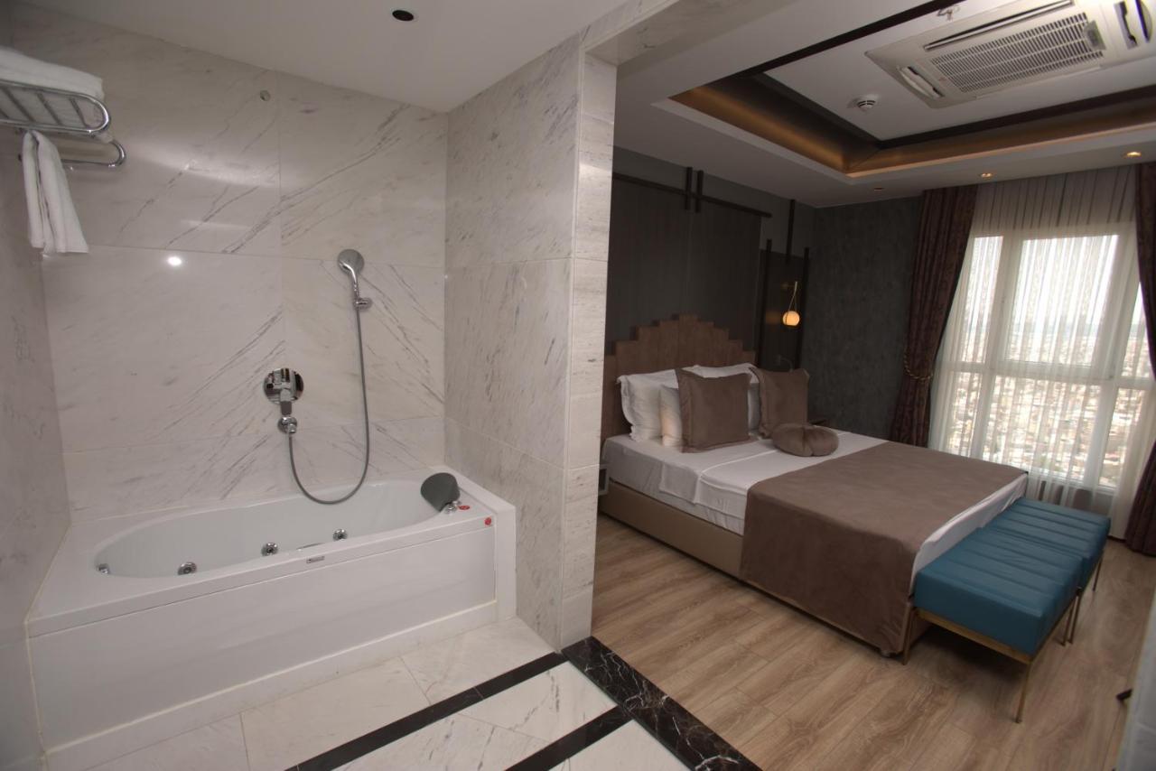 The Green Park Gaziantep Ngoại thất bức ảnh A bathroom in a hotel room
